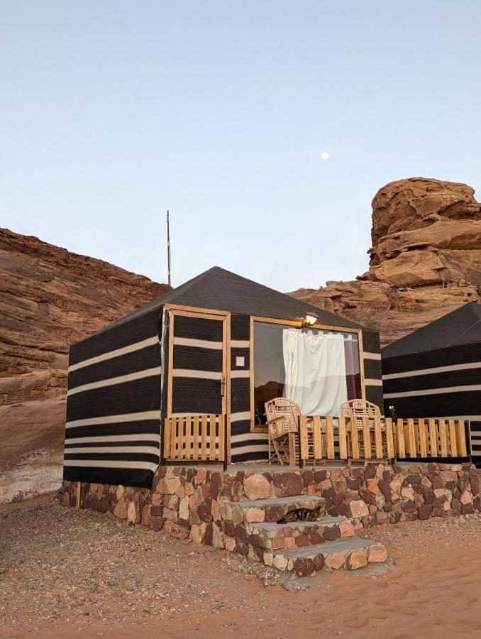 Bedouin Life Camp Hotel Wadi Rum Buitenkant foto