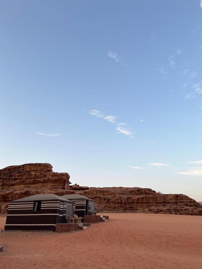 Bedouin Life Camp Hotel Wadi Rum Buitenkant foto