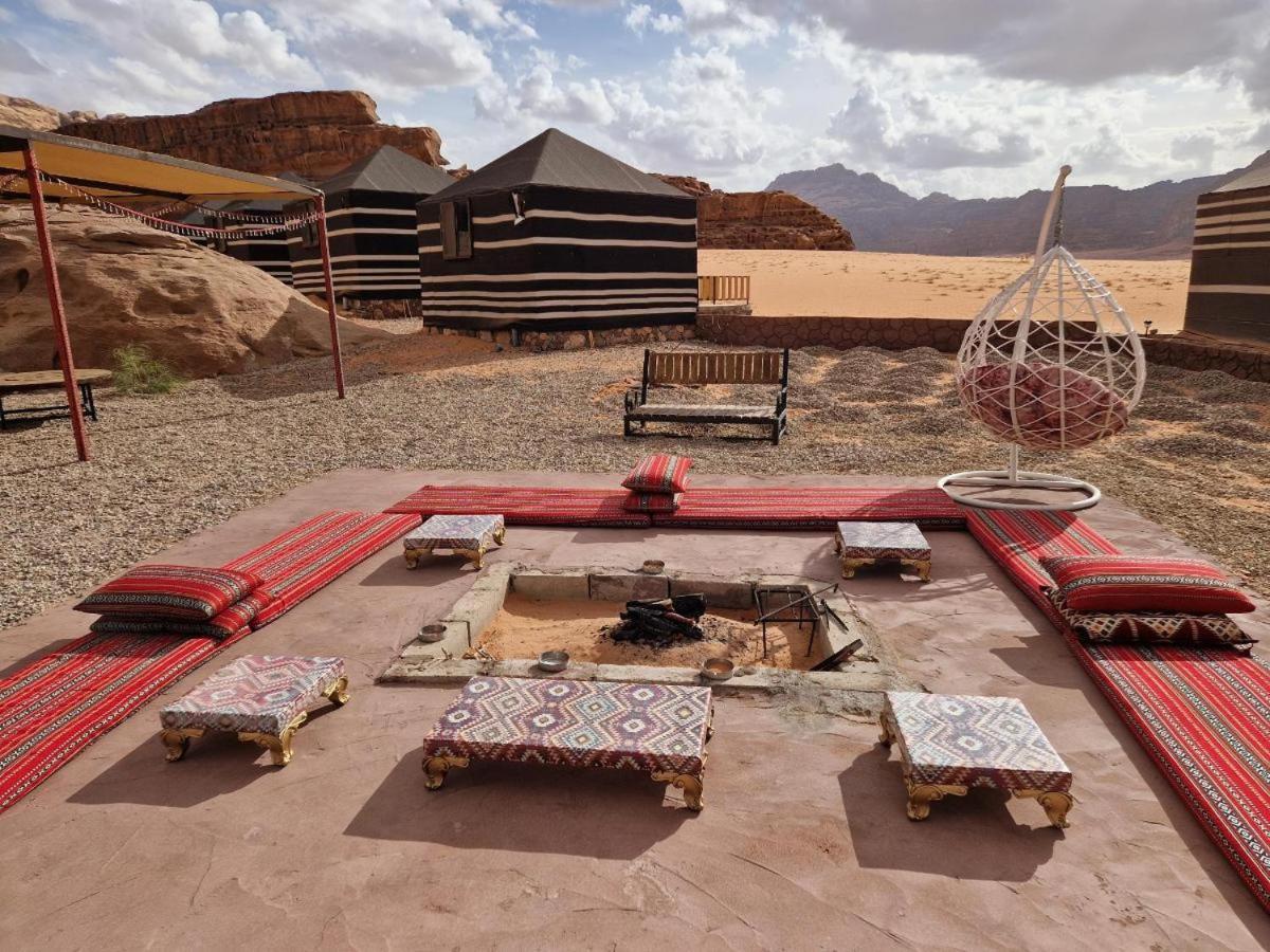 Bedouin Life Camp Hotel Wadi Rum Buitenkant foto